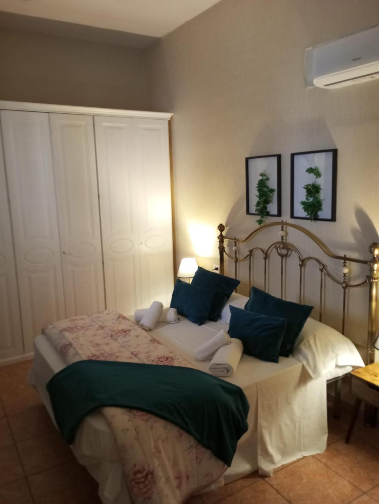 Casa Angelica Apartment Наполи Екстериор снимка